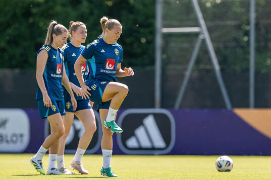 Linda Sembrant, goalkeeper Tove Enblom and Magdalena