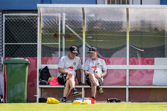 Goalkeeper coach Leif Troedsson and Head coach Peter