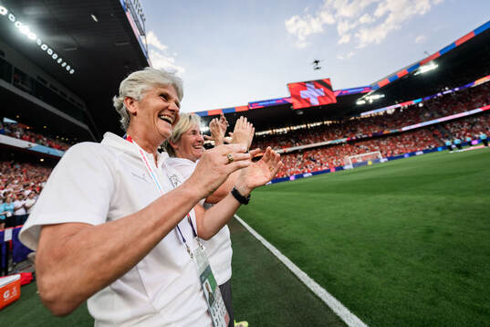 Head coach Pia Sundhage of Switzerland