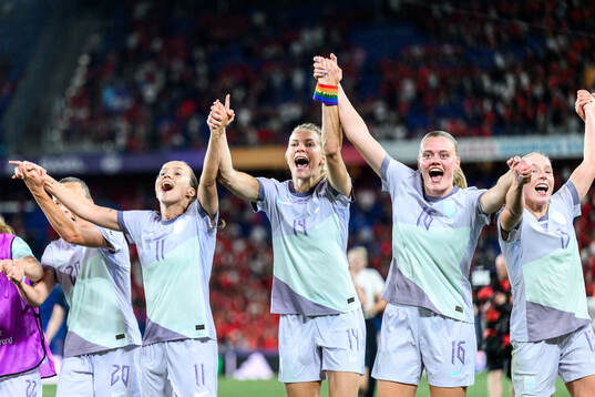 Guro Reiten, Ada Hegerberg, Mathilde Harviken and Thea