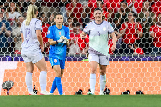 Maren Mjelde of Norway looks dejected