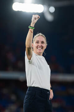 Gemma Grainger, head coach of Norway, celebrates