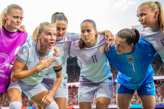 Mathilde Harviken, Ada Hegerberg, Vilde Bøe Risa, Guro