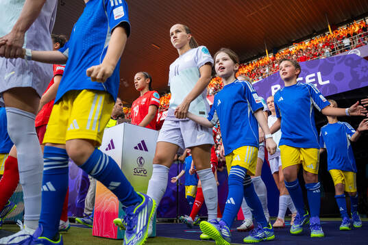 Guro Reiten of Norway enters the pitch