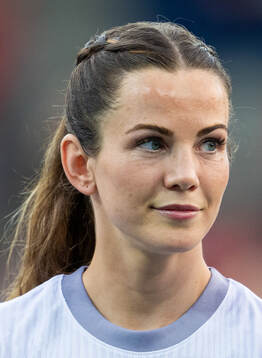 Tuva Hansen of Norway line up