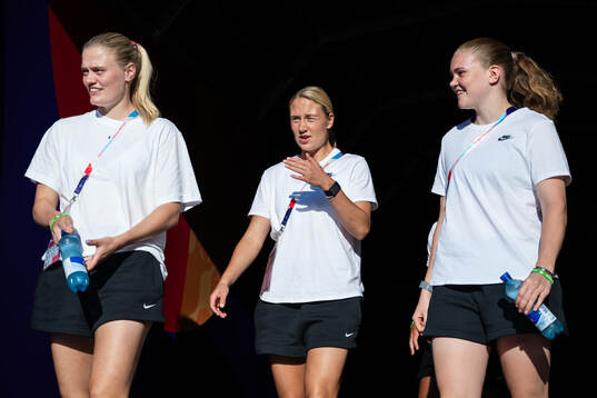 Mathilde Harviken, Lisa Naalsund and Signe Gaupset of Norway