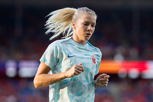 Ada Hegerberg of Norway warms up
