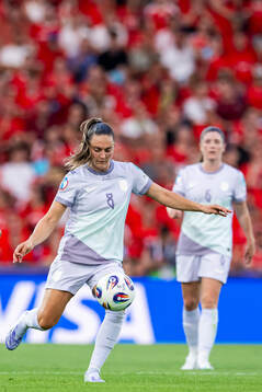 Vilde Bøe Risa and Maren Mjelde of Norway