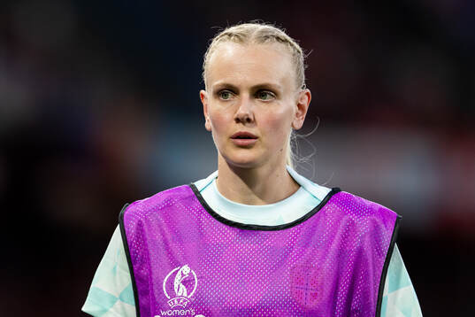 Karina Sævik of Norway warms up