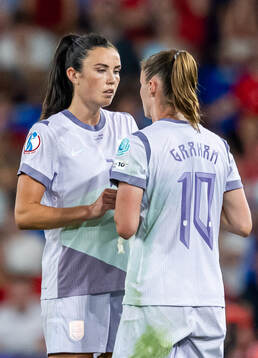 Ingrid Syrstad Engen and Caroline Graham Hansen of Norway