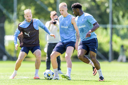 Oscar Lewicki, Daniel Gudjohnsen och Emmanuel Ekong