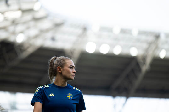 Bläddra bland fler bilder av UEFA Women's Euro 2025, day 2, Sweden, Training