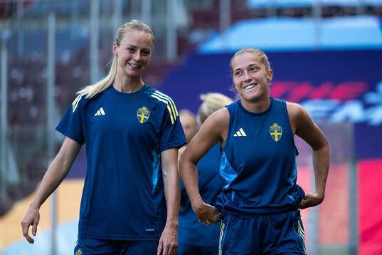 Amanda Ilestedt and Filippa Angeldahl of the Swedish