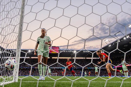 Catarina Amado of Portugal looks dejected while Esther