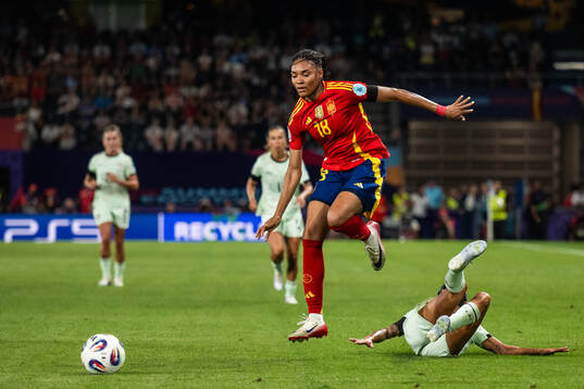 Salma Paralluelo of Spain