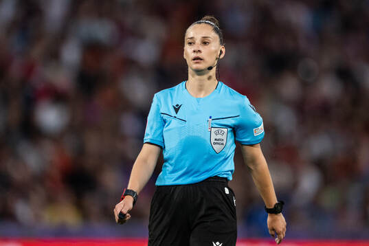Referee Iuliana Demetrescu