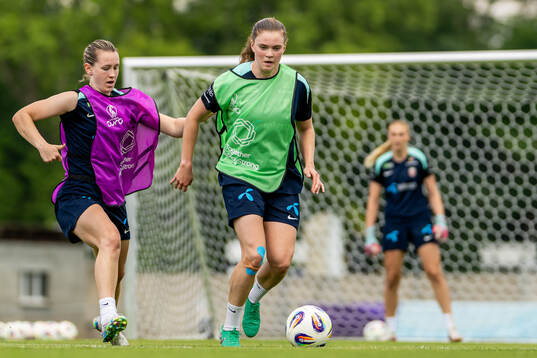Elisabeth Terland and Signe Gaupset of the Norwegian