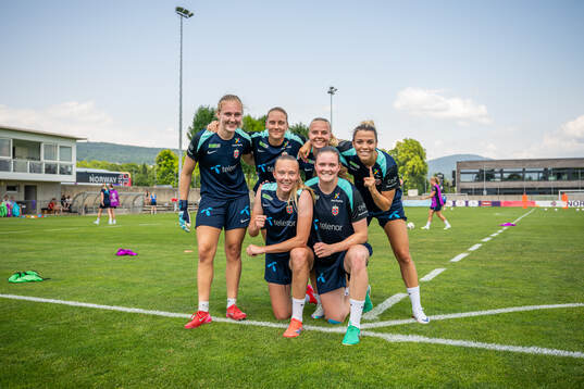 Goalkeeper Sunniva Skoglund, Lisa Naalsund, Synne Sofie