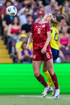 Karen Holmgaard of Denmark and Julia Zigiotti Olme of Sweden