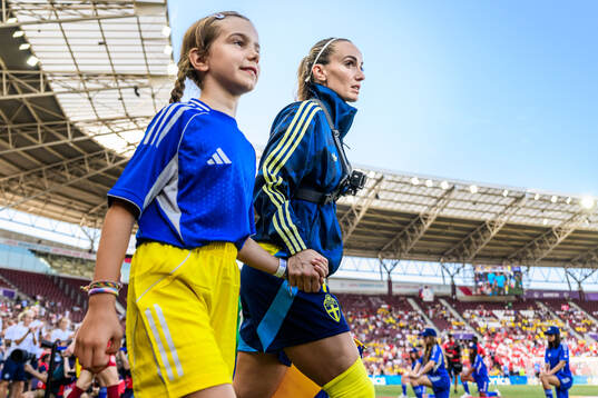 Kosovare Asllani of Sweden