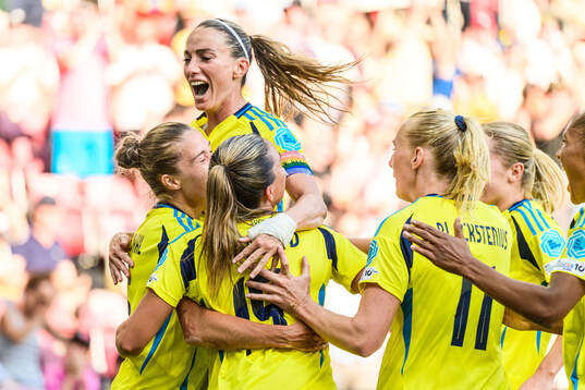 Filippa Angeldahl, Kosovare Asllani, Johanna Rytting