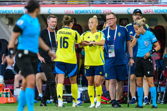 Filippa Angeldahl and Hanna Bennison of Sweden
