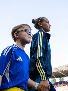 Julia Zigiotti Olme of Sweden enters the pitch