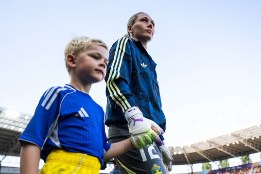 Goalkeeper Jennifer Falk of Sweden enters the pitch
