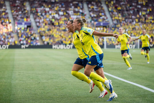Johanna Rytting Kaneryd celebrates with Filippa Angeldahl