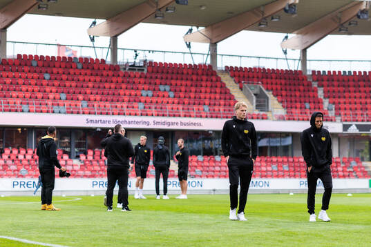 Mjällbys spelare på spelplanen