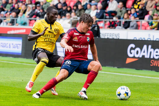 Mjällbys Abdoulie Manneh och Östers Tatu Varmanen