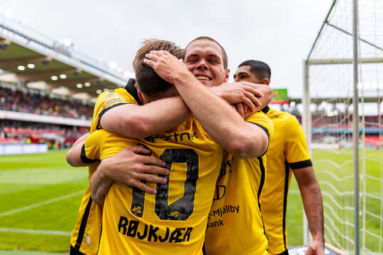 Mjällbys Jacob Bergström jublar