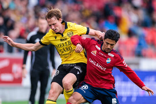 Mjällbys Alexander Johansson och Östers Lukas Bergquist