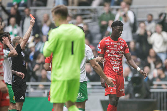 Värnamos Rufai Mohammed tilldelas rött kort