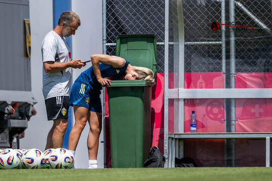 Performance manager Pontus Ekblom and Rebecka Blomqvist of