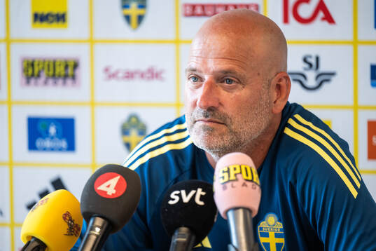 Assistant coach Magnus Wikman of the Swedish women's