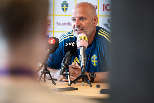 Assistant coach Magnus Wikman of the Swedish women's