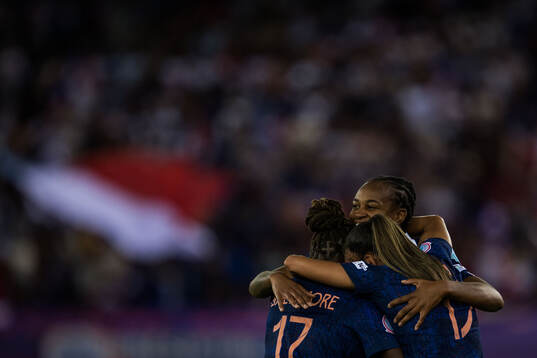 Sandy Baltimore and Marie Antoinette Katoto of France