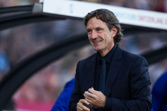 Head coach Laurent Bonadei of France