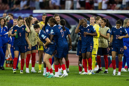 Elisa De Almeida and Kelly Gago of France celebrates