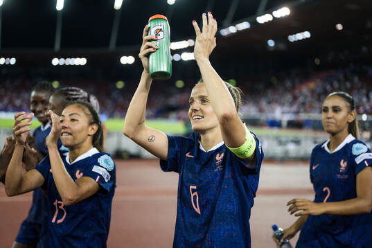 Sandie Toletti of France celebrates