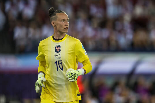 Goalkeeper Pauline Peyraud Magnin of France