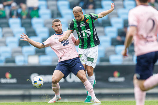 Malmö FFs Gabriel Busanello och GAIS Gustav Lundgren