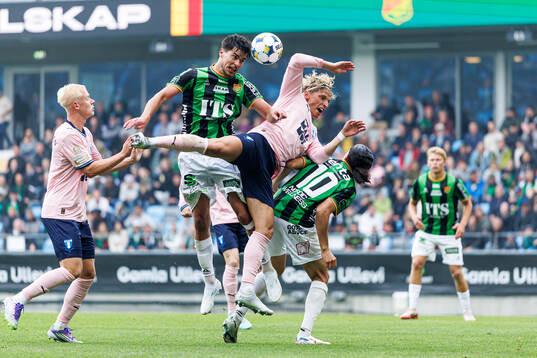 GAIS William Milovanovic och Malmö FFs Jens Stryger Larsen