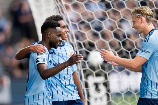 Djurgårdens Tokmac Nguen jublar