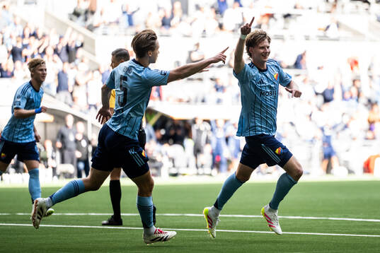 Djurgårdens August Priske Flyger jublar