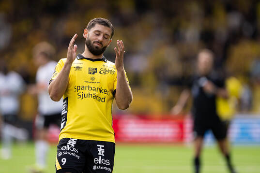 Elfsborgs Arber Zeneli deppar