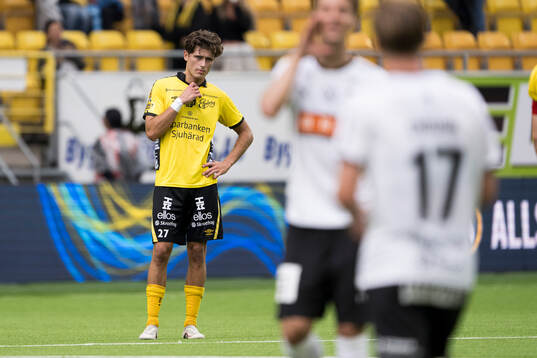 Elfsborgs Besfort Zeneli deppar