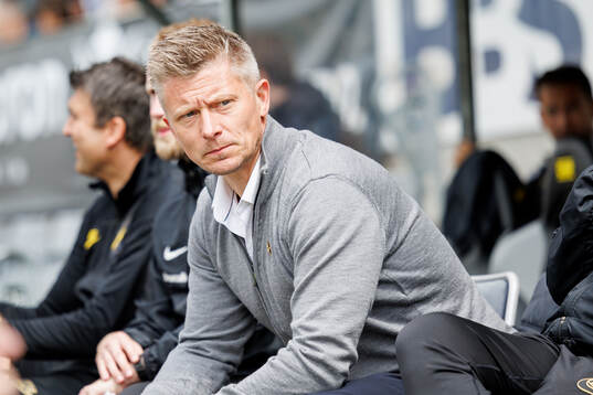 AIKs tränare Mikkjal Thomassen