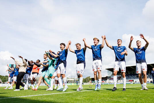 Halmstads spelare jublar